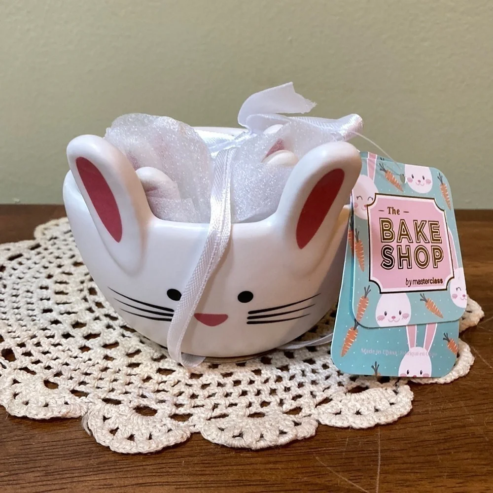 NEW MASTERCLASS BAKESHOP EASTER BUNNY MEASURING CUPS 4 PC SET